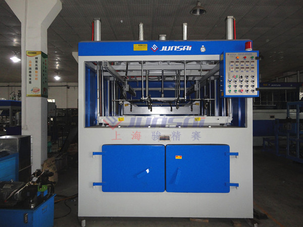 單頭厚片<a href=http://www.tingyuehotel.com/ target=_blank class=infotextkey>吸塑機</a>1.jpg